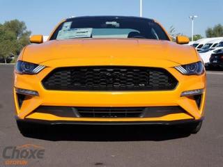 So sánh Ford Mustang 2022 và thế hệ cũ Có những nâng cấp mới gì  AutoFun