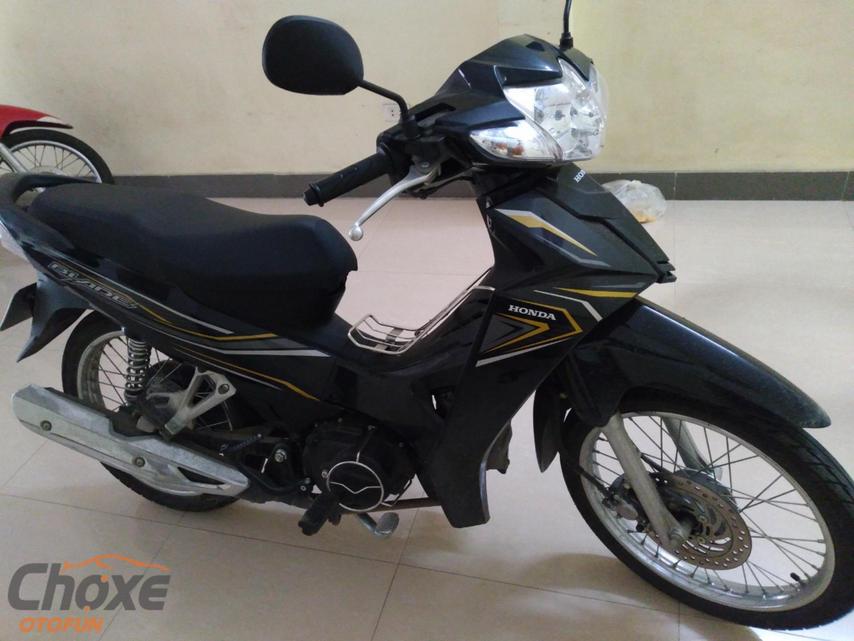 Đeo biển khủng Honda Air Blade 2018 đội giá 150 triệu đồng