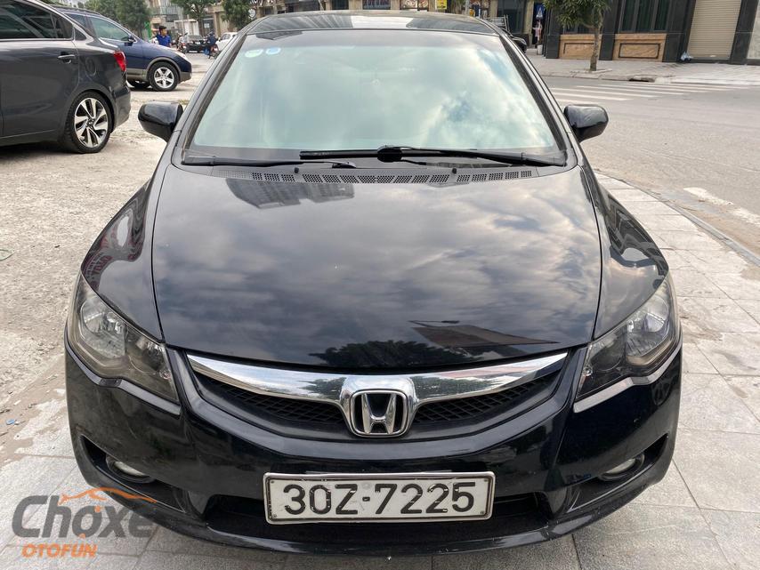 Cần bán xe Honda Civic 20AT năm 2010 màu trắng