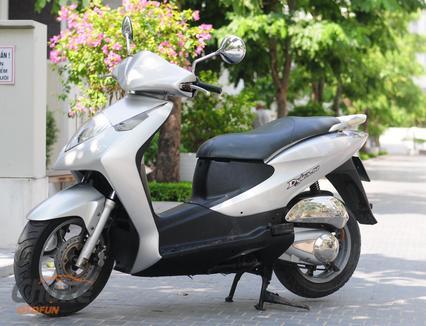 Honda Dylan dọn  tân trang làm mới  Đồ chơi xe SH