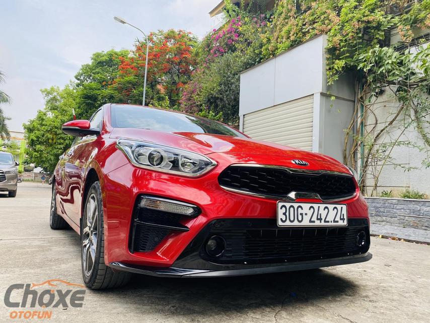 Sedan hạng C Kia Cerato vượt mặt Mazda 3 đầu năm 2021