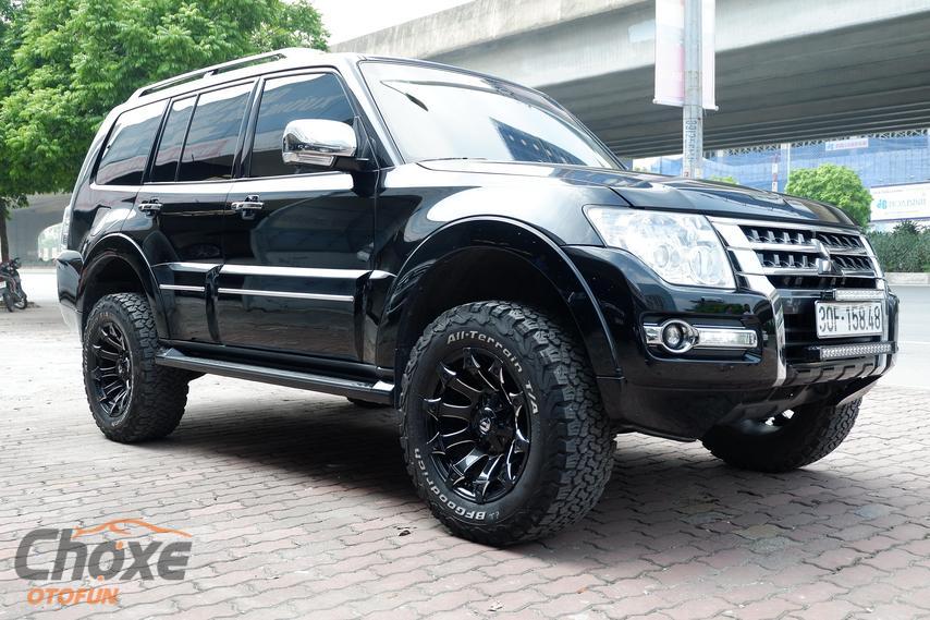 Độ body kit Mitsubishi Pajero Sport 2017 mẫu RBS