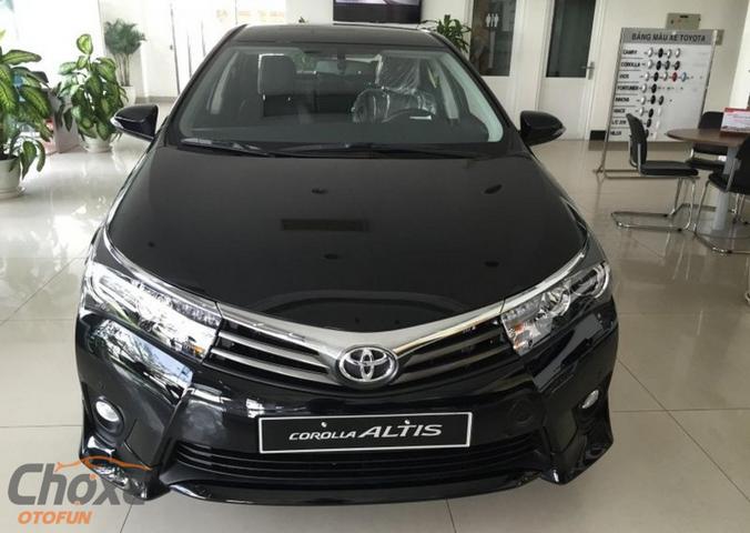 Đánh giá xe Toyota Corolla Altis 2017 về giá bán thông số