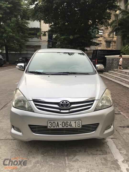 Toyota Innova 2011 G