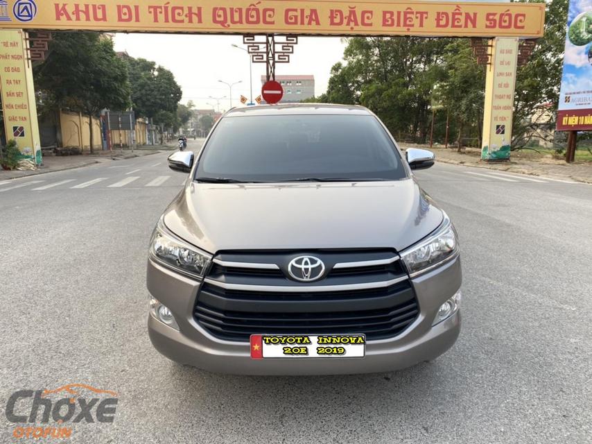 Salon Auto Đào Hằng bán xe SUV TOYOTA Innova 2019 màu Nâu giá 660 triệu ...