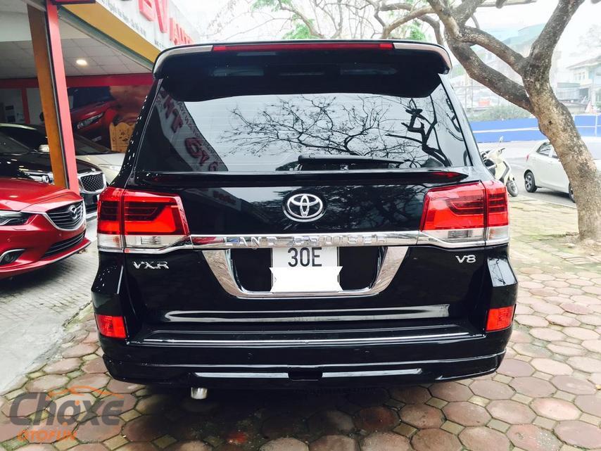 Toyota Việt Nam giới thiệu Land Cruiser 2015 giá 28 tỷ đồng