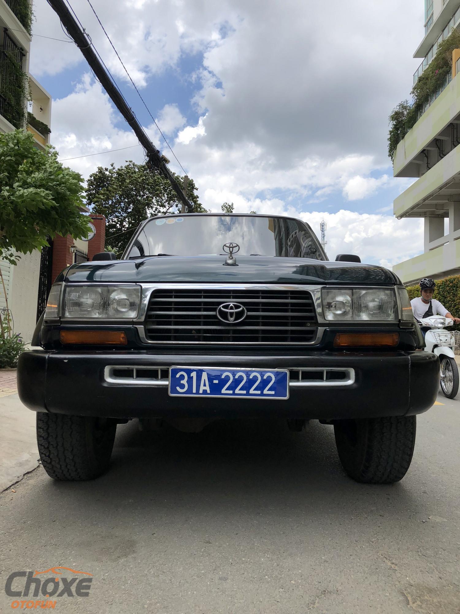 TOYOTA LAND CRUISER 1995toyotalandcruiser Used  the parking