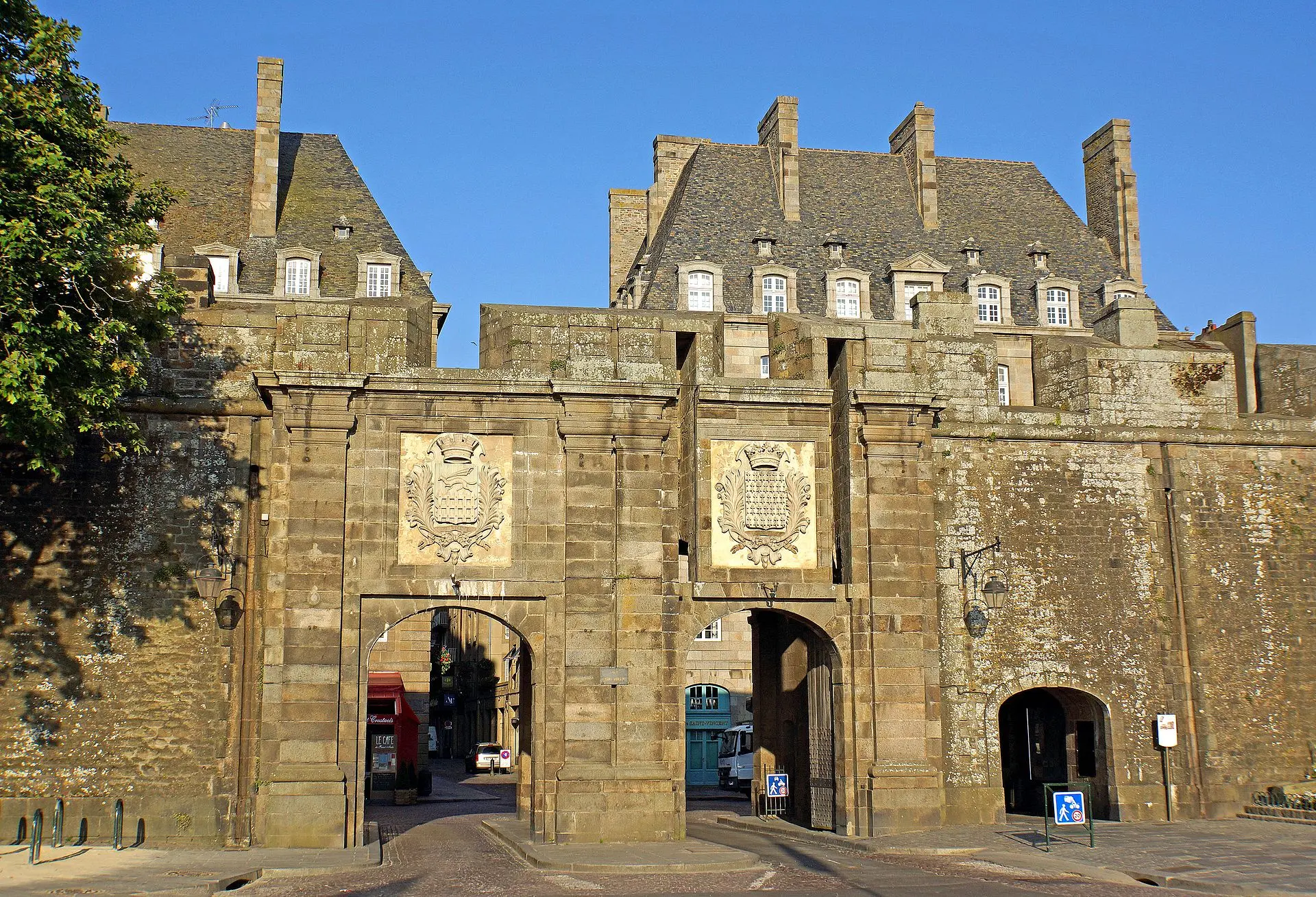 Porte Saint-Vincent und Schloss Saint-Malo cover