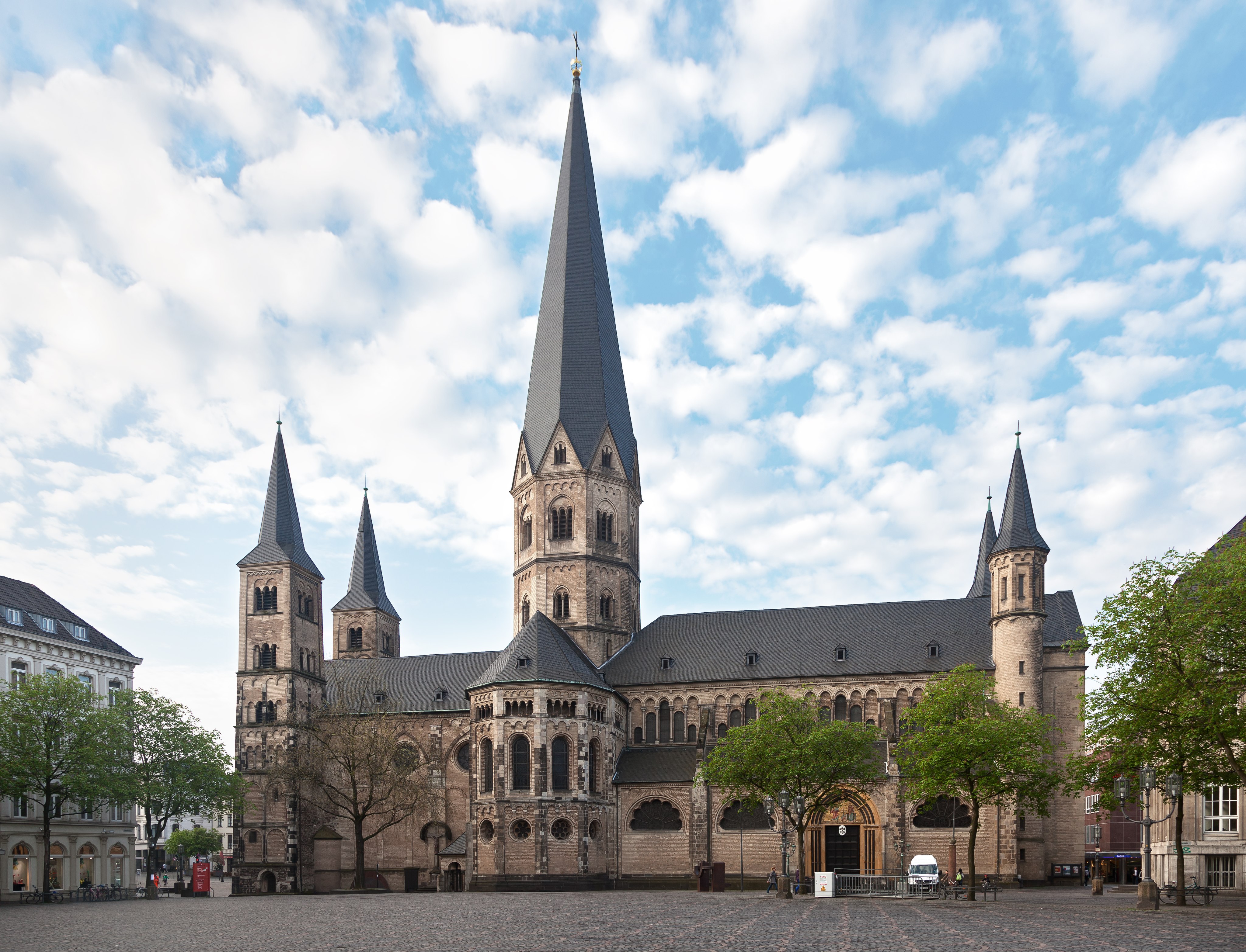 Bonner Münster (Bonn Minster) cover