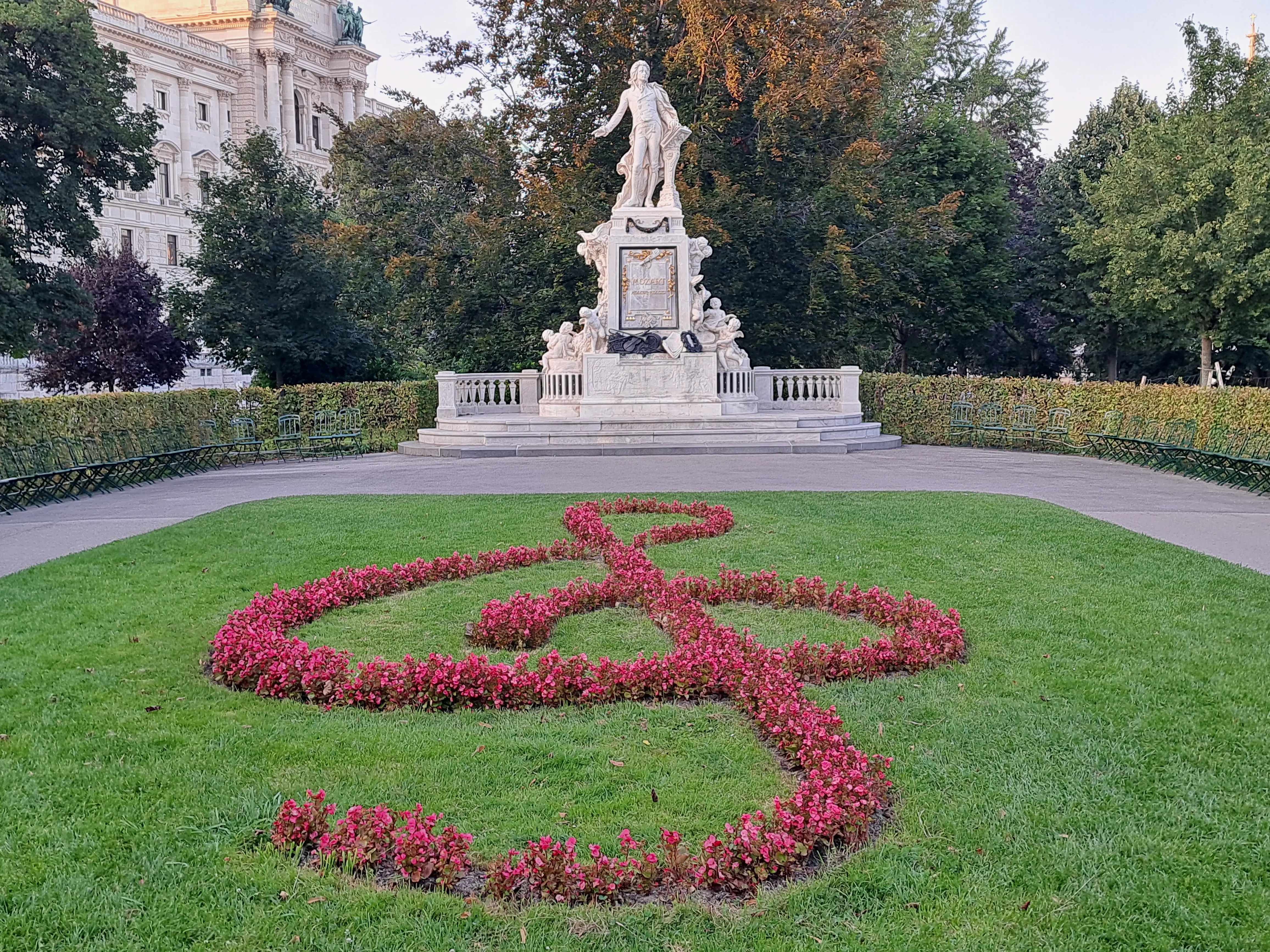 Mozartdenkmal cover