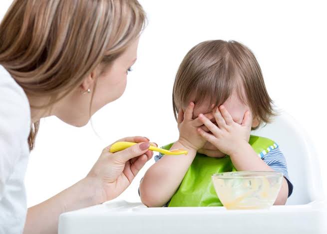 Biếng ăn ở trẻ mùa tựu trường: Nguyên nhân theo từng tình huống, cách xử trí và khi nào cần lo