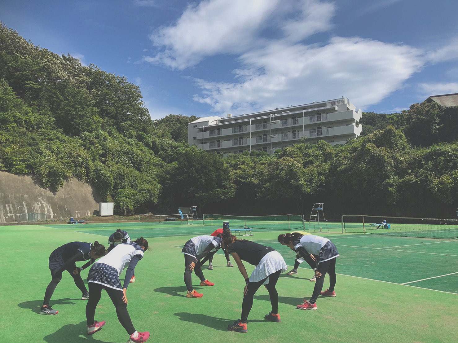 横浜市立大学女子硬式庭球部の画像
