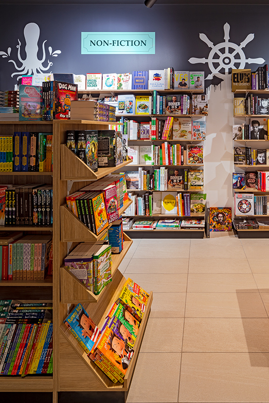 EVEREST BOOKS INTERIOR