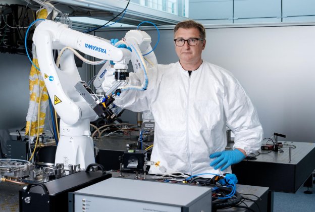 Boom da IA dispara procura por lasers de femtossegundo para fabricar data centers