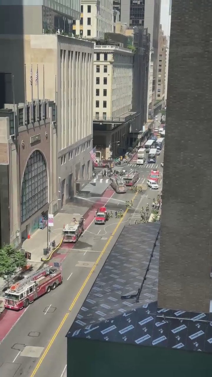 Tiffany & Co. catches fire in Midtown, leaving two people injured