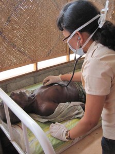 Medical Team Helps Out at Sri Lanka’s IDP Camp