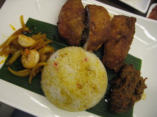 Chong's Yummy Favorites: Ayam Penyet at Sri Bistari