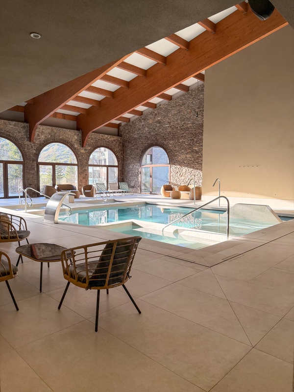 Entrance to the Moixaina Spa for 2 people