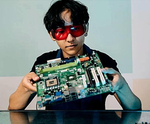 Tech labor