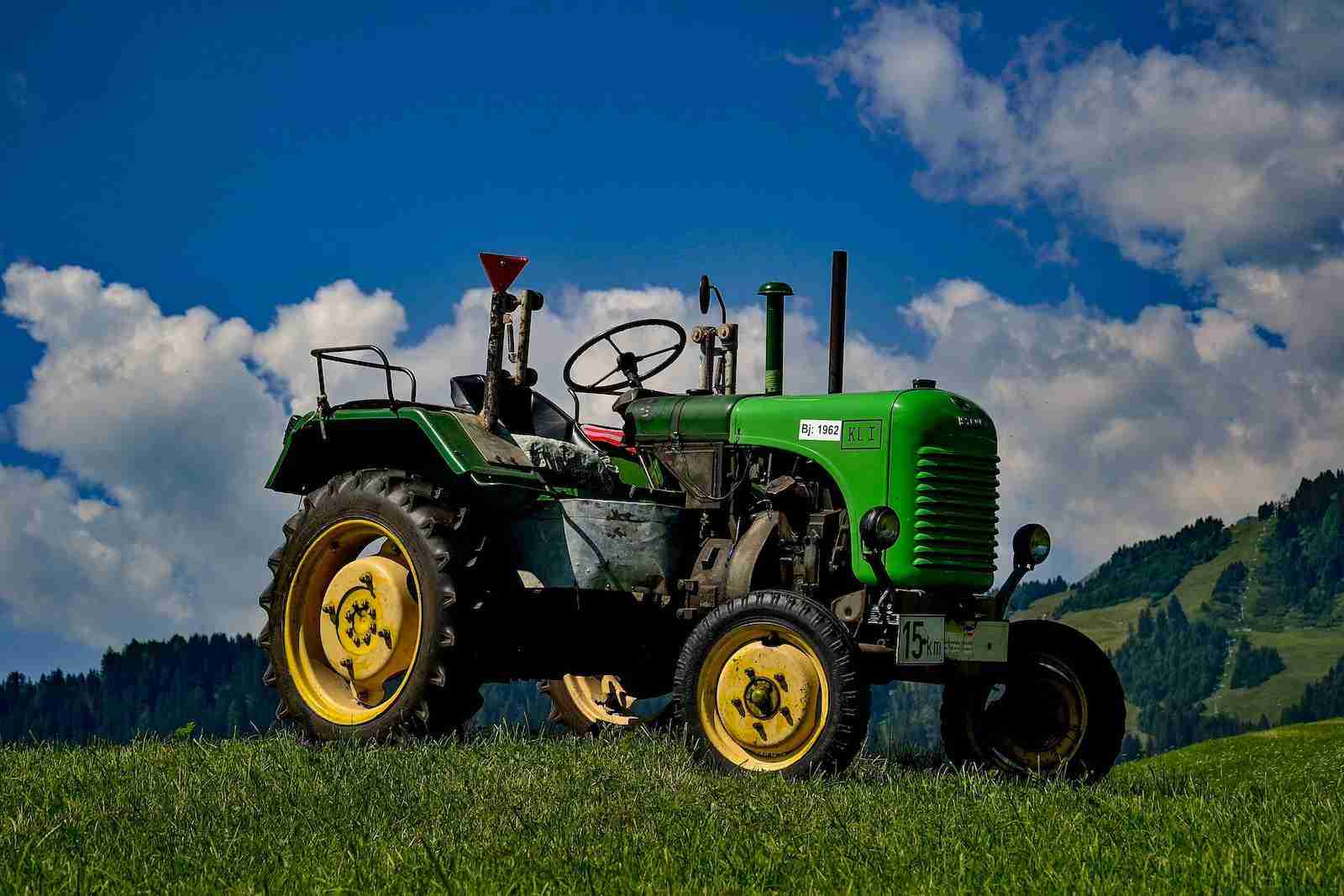 See Classic Oliver Tractors in Action? See Classic Oliver Tractors in Action?