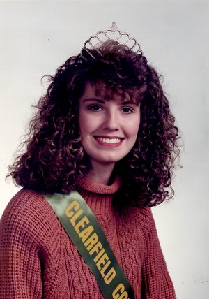 1990 Melissa Funk Headshot