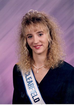 1994 Shannon Curry Website Headshot