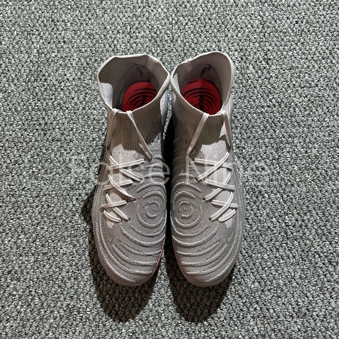 Nike Phantom Luna Elite NU FG