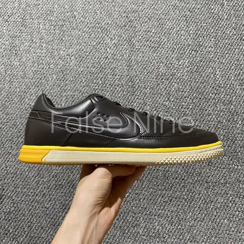 Nike Gato IC