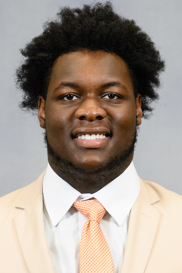 Caden Story headshot