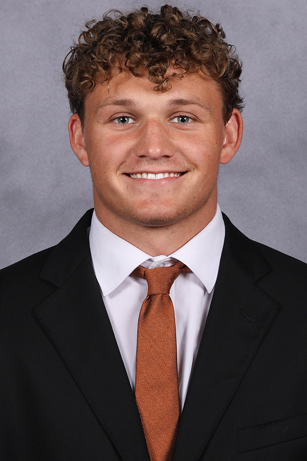 Logan Anderson headshot