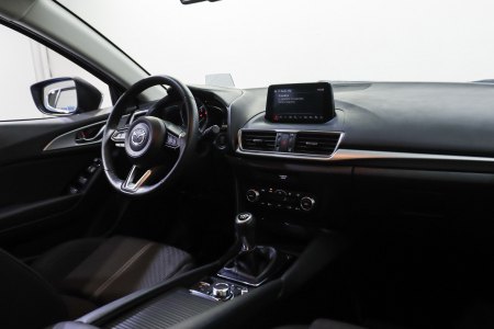 Mazda Mazda3 Gasolina 2.0 GE 88KW MT Black Tech Edition 33