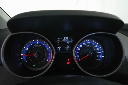 Hyundai Elantra 1.6 MPI Comfort 8