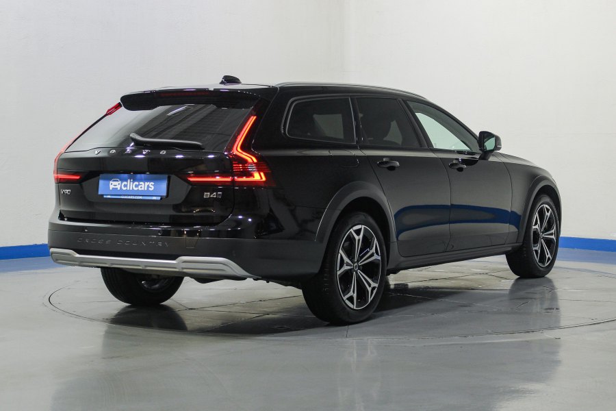 Volvo V90 Cross Country Mild hybrid 2.0 B4 D Pro AWD Auto 5