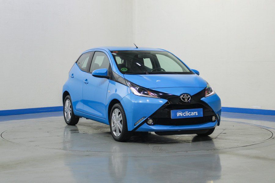 Toyota Aygo Gasolina 1.0 70 x-play 3