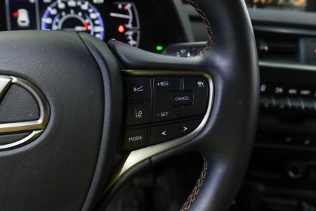 Lexus UX Híbrido 2.0 250h Executive Navigation 21