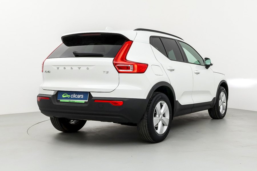Volvo XC40 Gasolina XC40 T3 Premium Edition 5