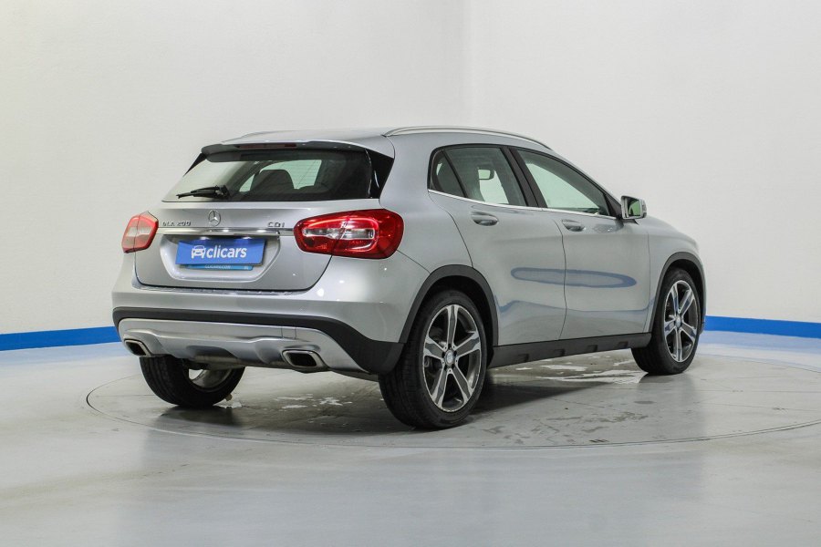 Mercedes Clase GLA Diésel GLA 200d AMG Line 5