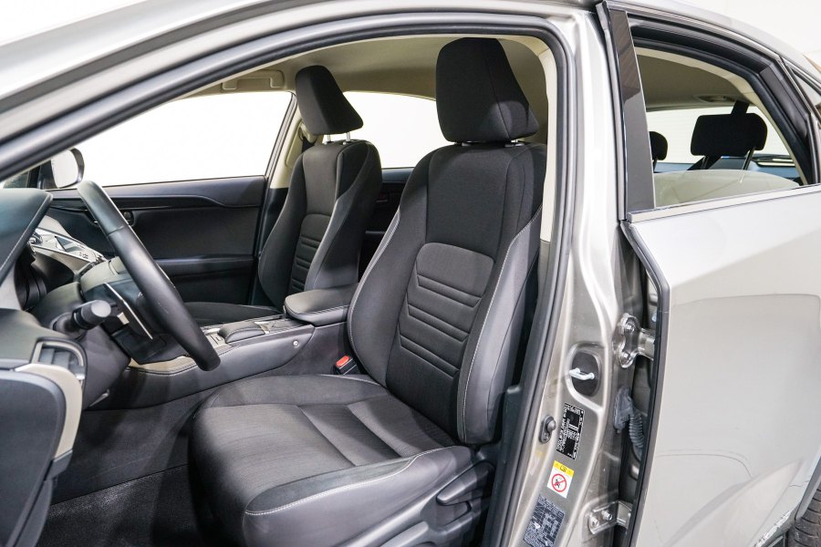 Lexus NX Híbrido 2.5 300h Business Navigation 2WD 13