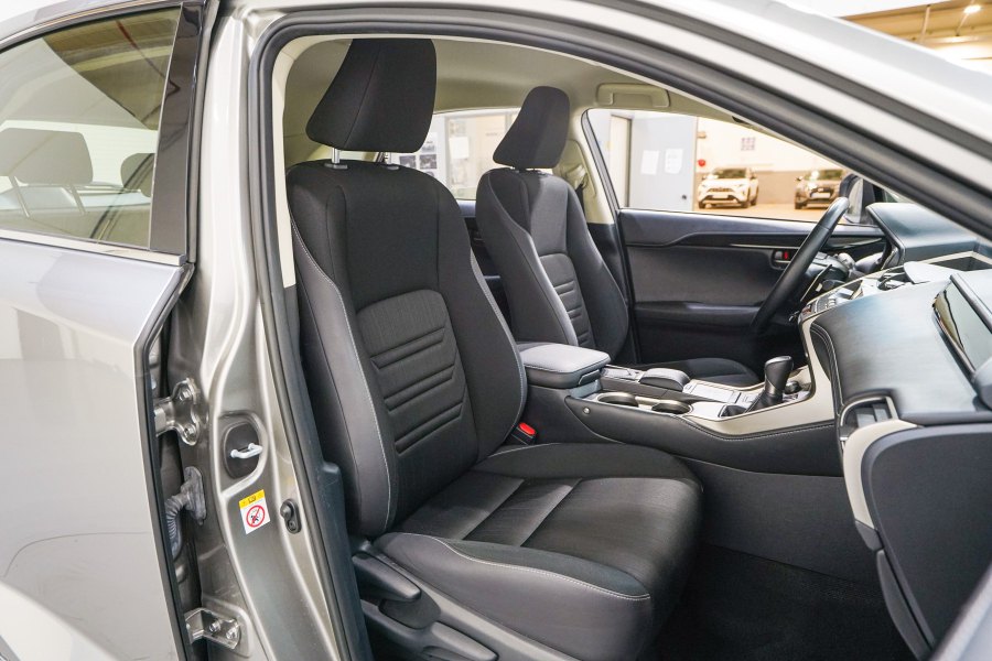 Lexus NX Híbrido 2.5 300h Business Navigation 2WD 15