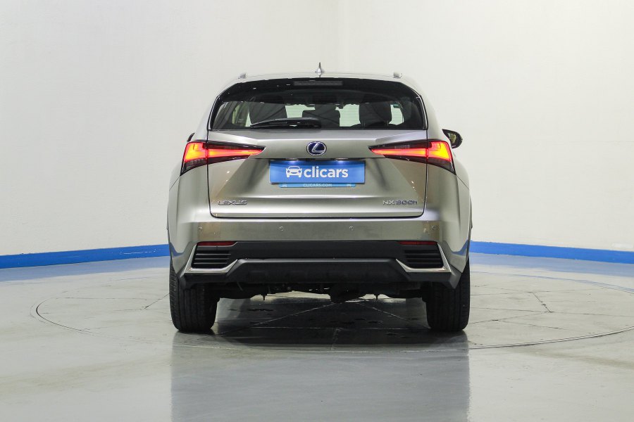 Lexus NX Híbrido 2.5 300h Business Navigation 2WD 4