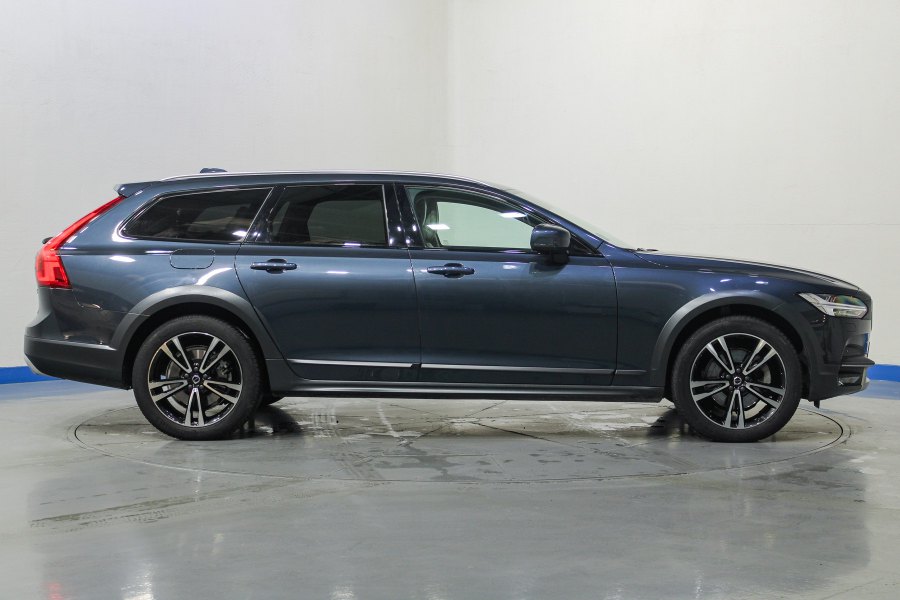 Volvo V90 Cross Country Diésel 2.0 D4 AWD Pro Auto 6