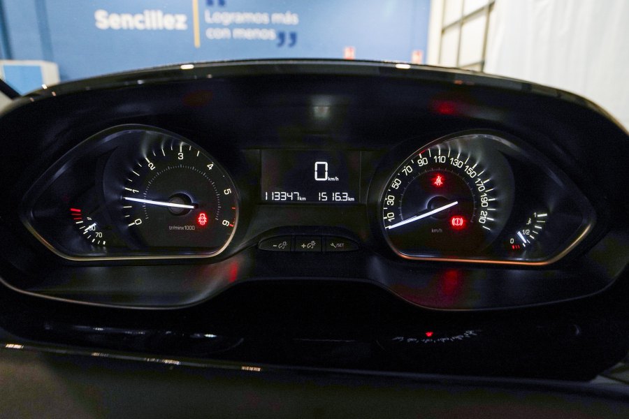 Peugeot 208 Diésel BlueHDi 73kW (100CV) Active 13