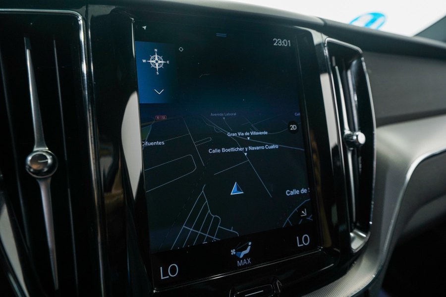 Volvo XC60 Híbrido enchufable XC60 T6 Twin Recharge R-Design 27