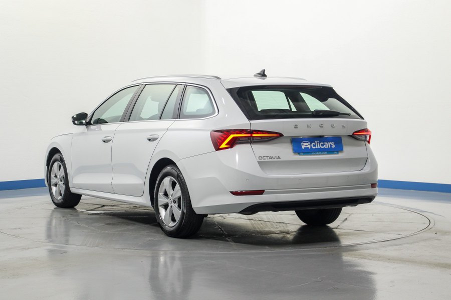 Skoda Octavia Diésel Octavia Combi 2.0TDI Ambition DSG 110kW 8