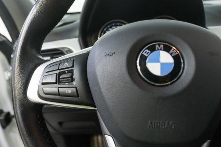BMW X1 Diésel sDrive18d 26