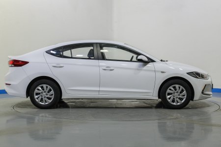 Hyundai Elantra Gasolina 1.6 MPI Klass 7