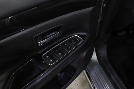Mitsubishi Outlander Híbrido enchufable 2.0 PHEV Kaiteki Auto 4WD 21