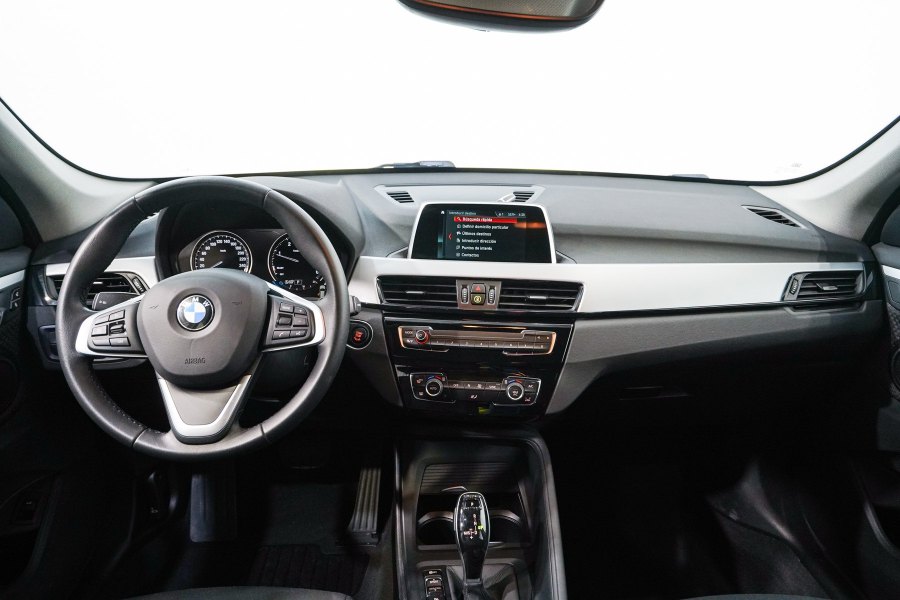 BMW X1 Diésel sDrive18dA 11