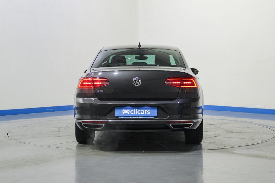 Volkswagen Passat Híbrido enchufable GTE 1.4 TSI 115kW (156CV) DSG 4