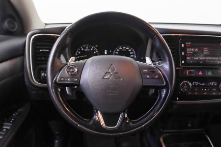 Mitsubishi Outlander Gasolina 200 MPI Motion CVT 2WD 7 Plazas 20